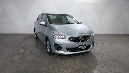 Dodge Attitude 1.2 SE