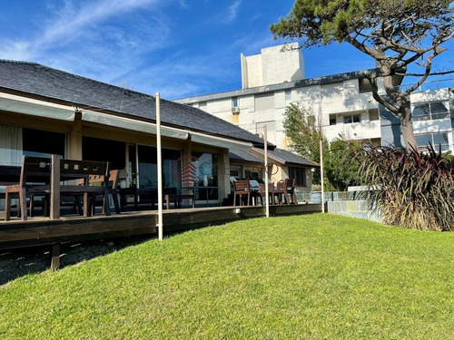 Imagen 30 de 30 de Casa En Venta Playa Mansa Frente Al Mar Cuatro Dormitorios - Punta Del Este Mansa