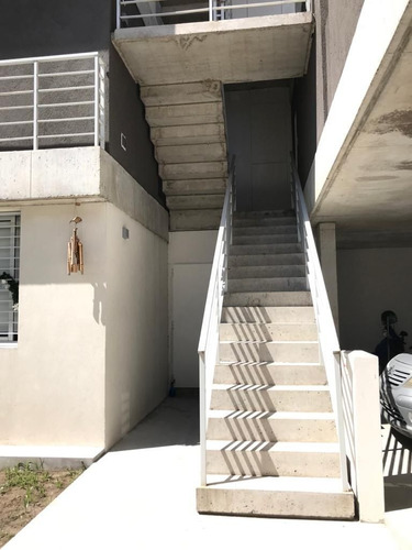 Imagen 2 de 6 de Departamento 2 Ambientes En Castelar