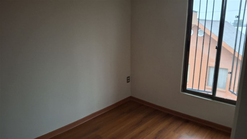 Casa En Venta De 4 Dorm. En Buín