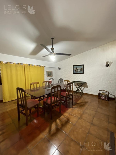Imagen 9 de 30 de Casa En Venta 5 Amb En Parque Leloir
