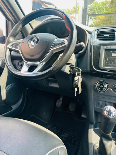 Renault Logan 1.6 Intens Mt