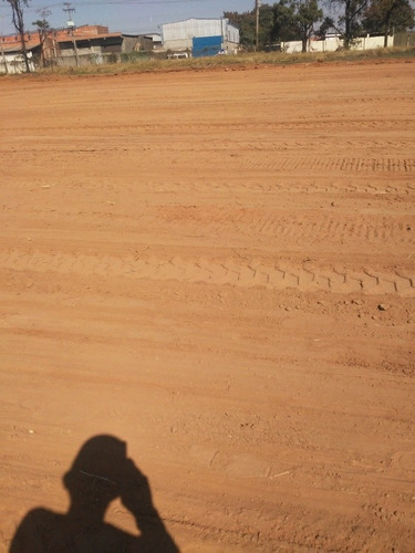 Imagem 2 de 4 de Terraplanagem