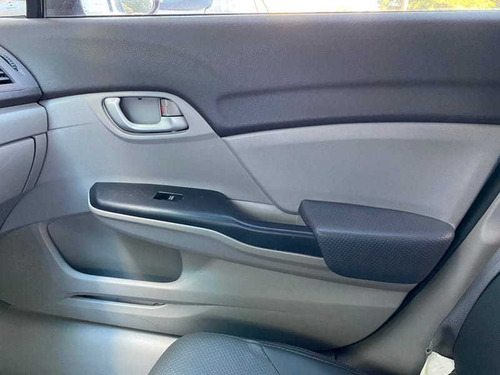 Imagem 15 de 15 de Honda Civic Sedan Lxs C-at 1.8 16v 4p 2013