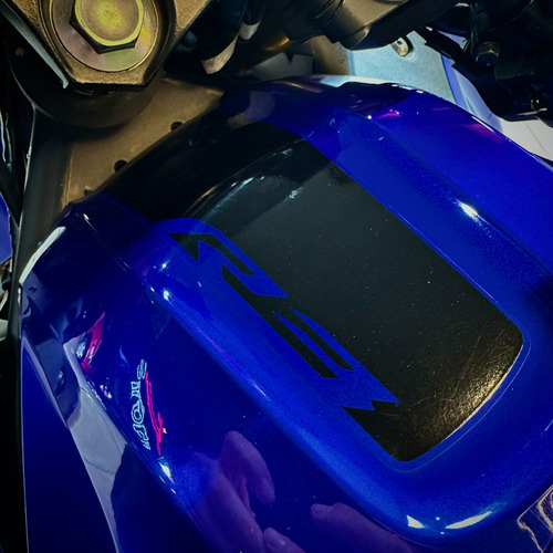 Yamaha R3