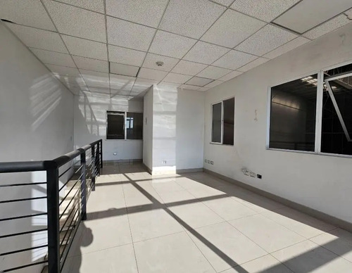 Gran Bodega De 873,2 M2 Totales Con Oficina Colina, Rm