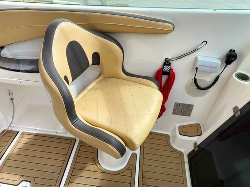 Lancha Cuddy Fibrafort Focker 215 Canestrari Quicksilver