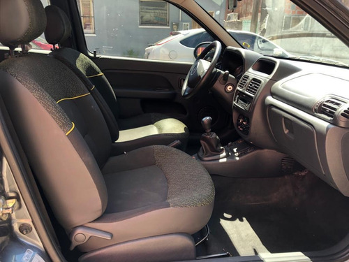 Renault Clio 1.2 Mio Confort Plus Abs Abcp 2014