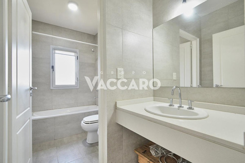 Casa Venta Prados Del Oeste Moreno