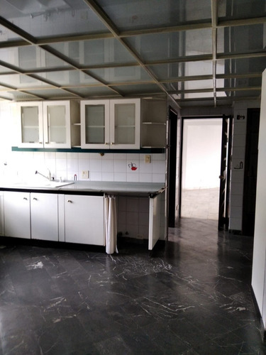 Imagen 4 de 18 de Espectacular Departamento Xtra Lujo 245m2 Acabado Europeo Marmol Italiano. Garages Cubiertos V E N D O D O P O R T U N I D A D $. 880/m2 Por Viaje.. Abajo Del Cc El Bosque. Regalo Urgente Pilas