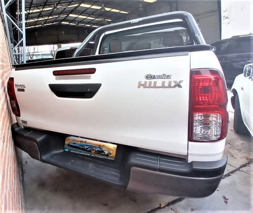 Imagen 6 de 10 de Toyota Hilux 4x2 Dc 2.4 Dx Tdi 6 M/t 2020