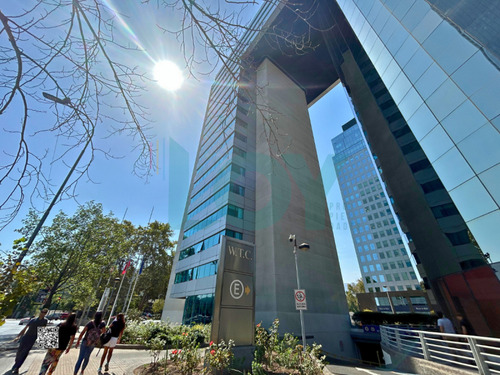 Arrienda Moderna Oficina Amoblada En Nueva Las Condes. Metro