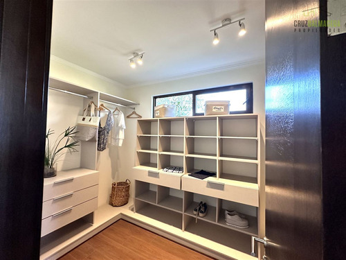 Casa En Venta De 3 Dorm. En Colina