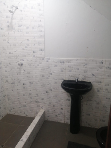Se Alquila Local Comercial (52 Metros)