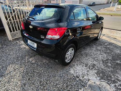 Chevrolet Onix Onix 1.0 MPFI LS 8V FLEX 4P MANUAL