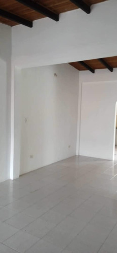 Imagen 12 de 15 de Alquiler Apartamento En Colinas Carabobo Ah