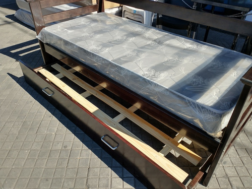 Imagen 5 de 10 de Divan Cama Con Carricama. Pino Lustrado.