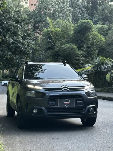 Citroën C4 Cactus 1.6 Shine Turbo Aut
