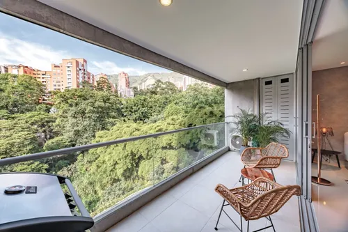 Apartamento En Arriendo En Provenza. Cod A15650