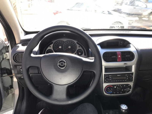 Chevrolet Corsa Sedan Premium 1.4 8v(econo.flex) 4p