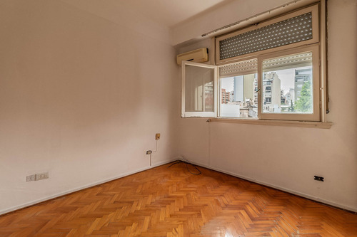 Venta - Departamento 2 Ambientes - Caballito - Parque Centenario - Bajas Expensas - Luminoso