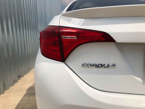 Imagen 14 de 15 de Toyota Corolla 2017 4p Se L4/1.8 Man