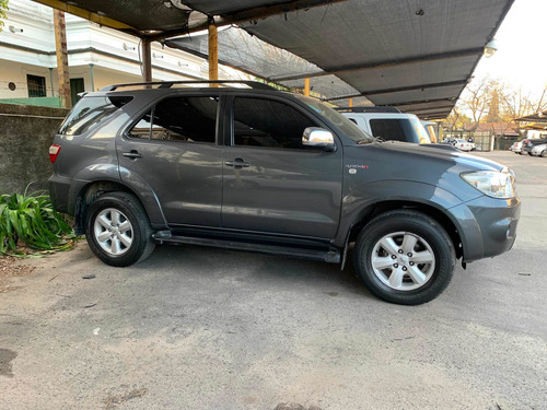 Imagen 5 de 11 de Toyota Sw4 2011 3.0 Srv Cuero I 171cv 4x4 4at