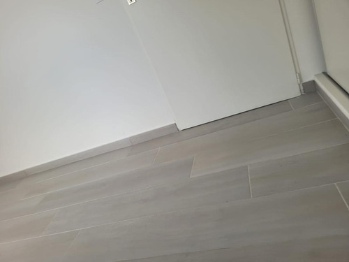 Imagen 18 de 29 de Departamento Tres Ambientes En Venta - Olivos