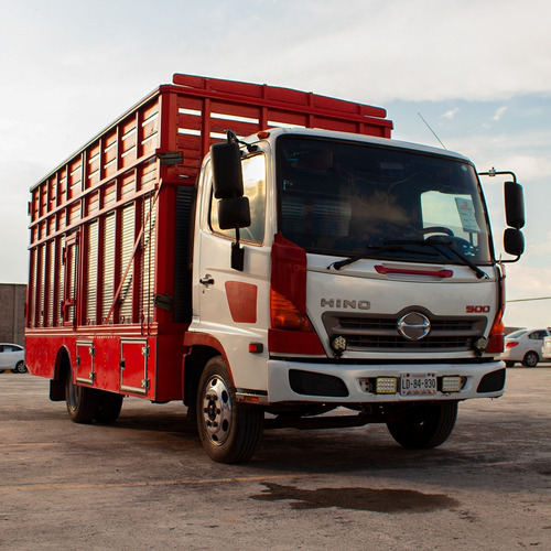 Imagen 1 de 14 de Seminuevo, Camión Hino Serie 500 1018 Mod.2013