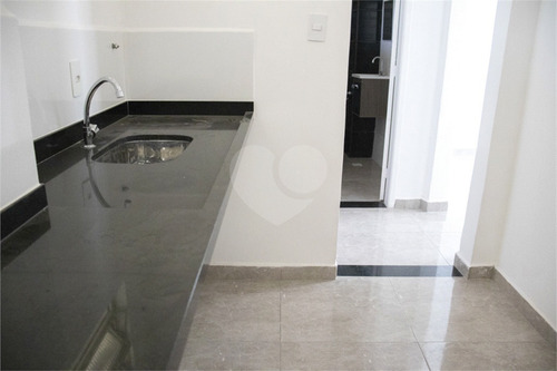 Imagem 8 de 26 de Ótimo Apartamento A Venda Na Ponta Da Praia Em Santos. - Reo554247