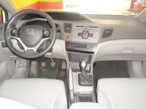 Honda Civic 1.8 Lxs 16v Flex 4p Manual