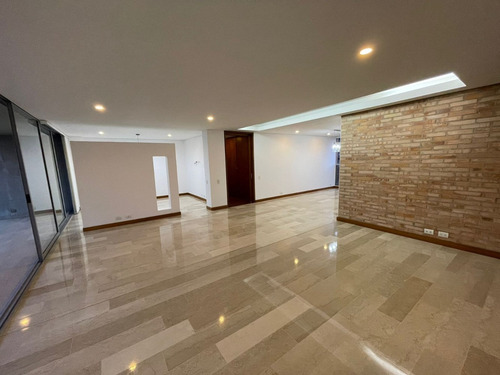 Imagen 4 de 14 de Espectacular Apartamento De 240 M2 En El Poblado