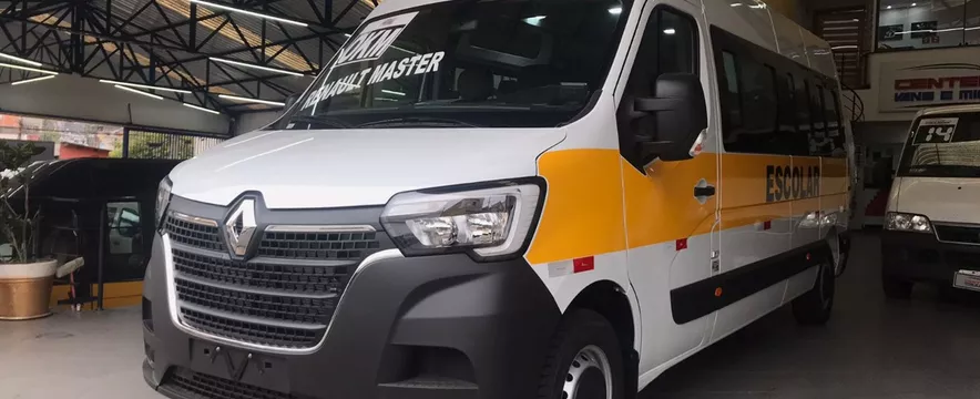 Renault 2024 Master Escolar