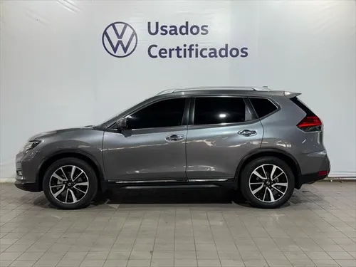 Nissan X-Trail 2.5 Exclusive 3 Row Cvt