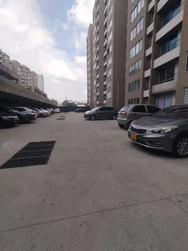 Apartamento En Arriendo En Evaristo García. Cod A11681