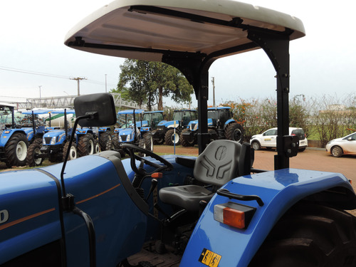 Trator New Holland - Tt4.90