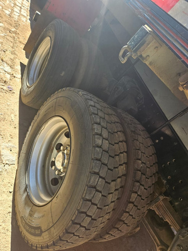 Vw 24-250 Carga Seca Bitruck 8x2 10/10