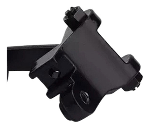 2 Roller Presser Feet Roller Diameter: 2.5cm.