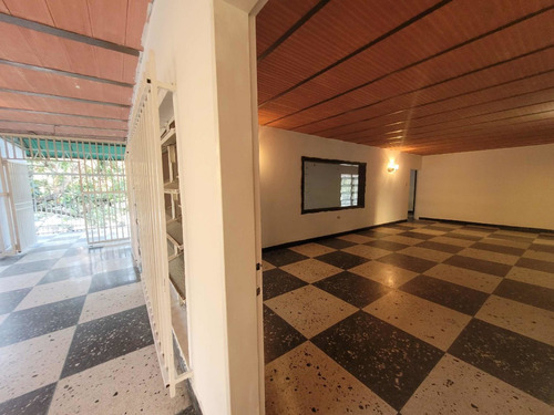 Imagen 8 de 8 de Alquiler De Casa En El Limón Maracay