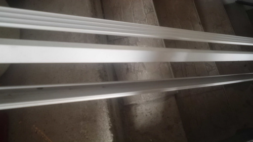 Imagen 3 de 4 de Perfiles En Aluminio Blanco