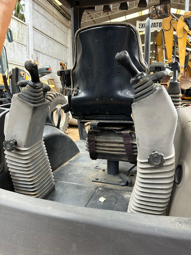 Retroexcavadora Case 580n 2014