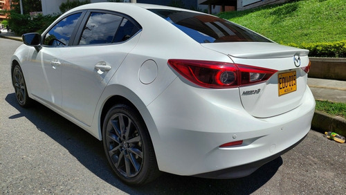 Imagen 5 de 15 de Mazda 3 2019 2.0 Grand Touring