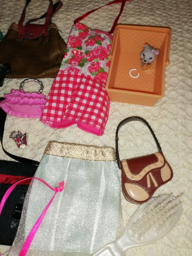 Lote De Accesorios Para Muñeca Barbie Cartera Falda Guitarra
