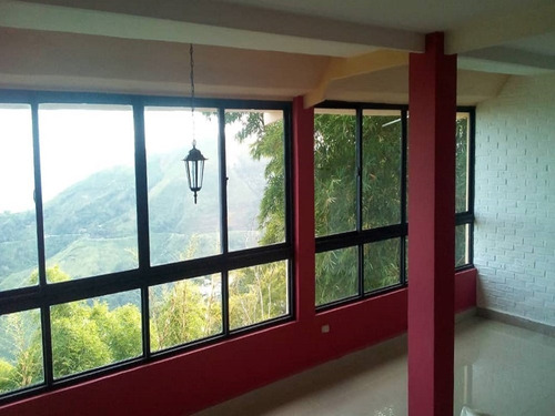 Imagen 2 de 12 de Venta Casa Los Anaucos Country Club