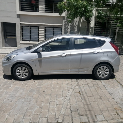 Imagen 5 de 12 de Hyundai Accent 1.4
