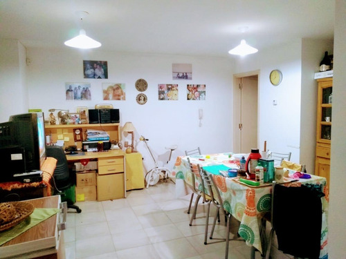 Imagen 3 de 13 de Venta - Bº Guemes, Proximo A Nva Cba -2 Dorm - Edificio Esquina