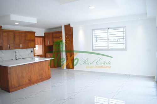 Imagen 15 de 24 de Una Casa Amplia En Un Buenresidencial, La Oportunidad Que Has Estado Esperando En Santiago (hfc-205