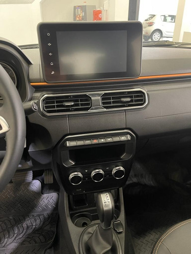 Imagen 10 de 15 de Renault Oroch 1.3 Tce 163 Outsider Mt 2wd Mr