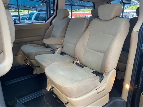 Hyundai H1 2.5 Premium 9 Asientos 2017 - Tute Cars Gustavo.