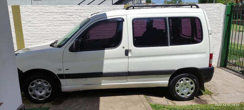 Imagen 4 de 14 de Peugeot Partner 2010 1.6 Hdi Furgon Confort